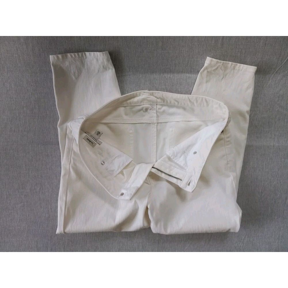 LL Bean Women's 12 Favorite Fit Denim Stretch Cotton Ankle White Jeans